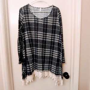 Blue and cream flowy top